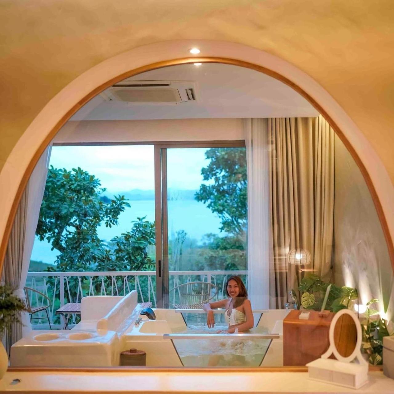 Le La Lake Resort And Spa Kaeng Krachan Exteriér fotografie